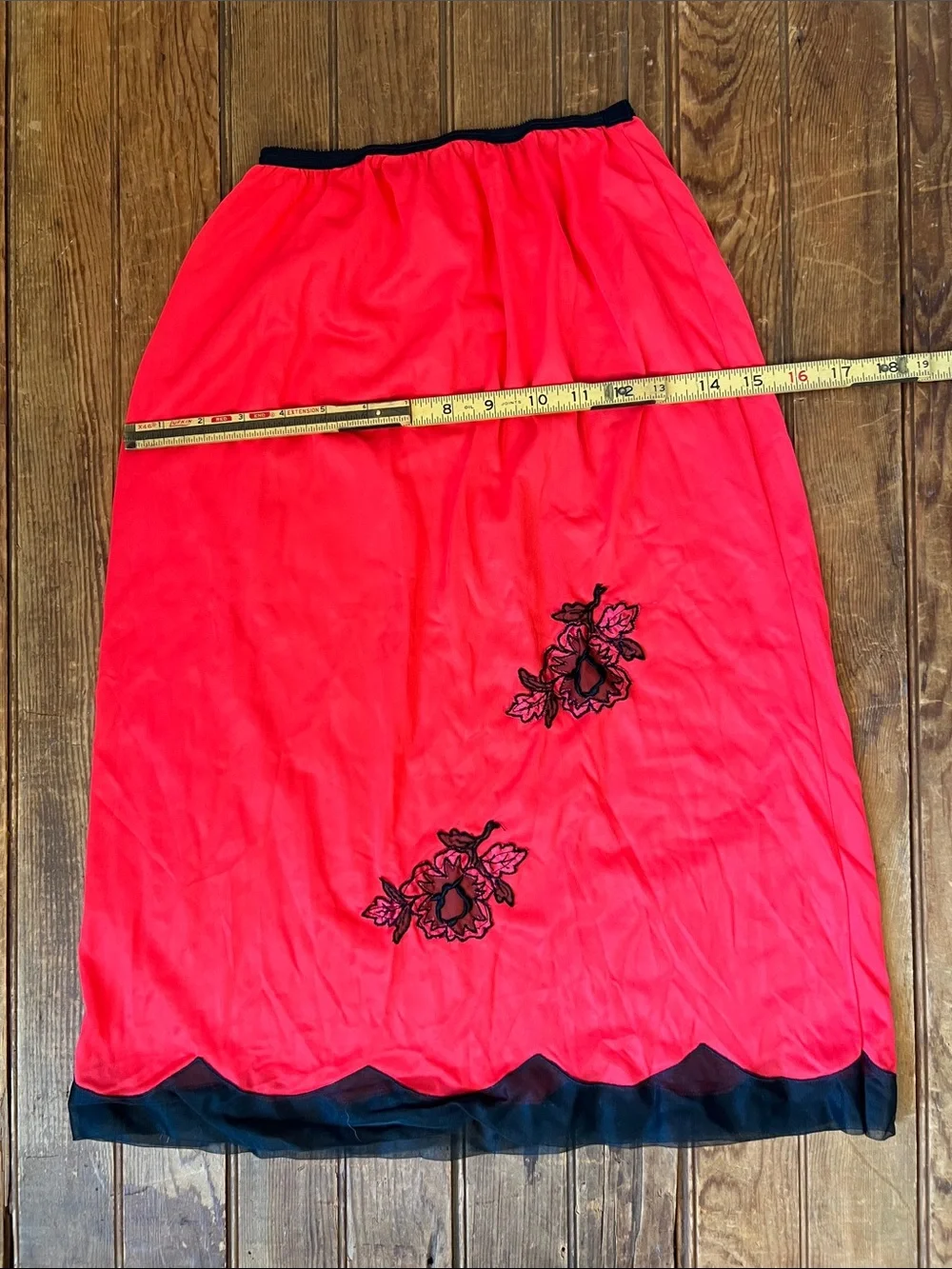 Vintage 70s Women's Red nylon Half Slip Skirt by Movie Star size small